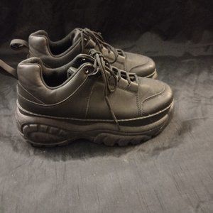 Bamboo Soaring-01 Platform Sneaker Womens Size 9 Black Chunky Heel